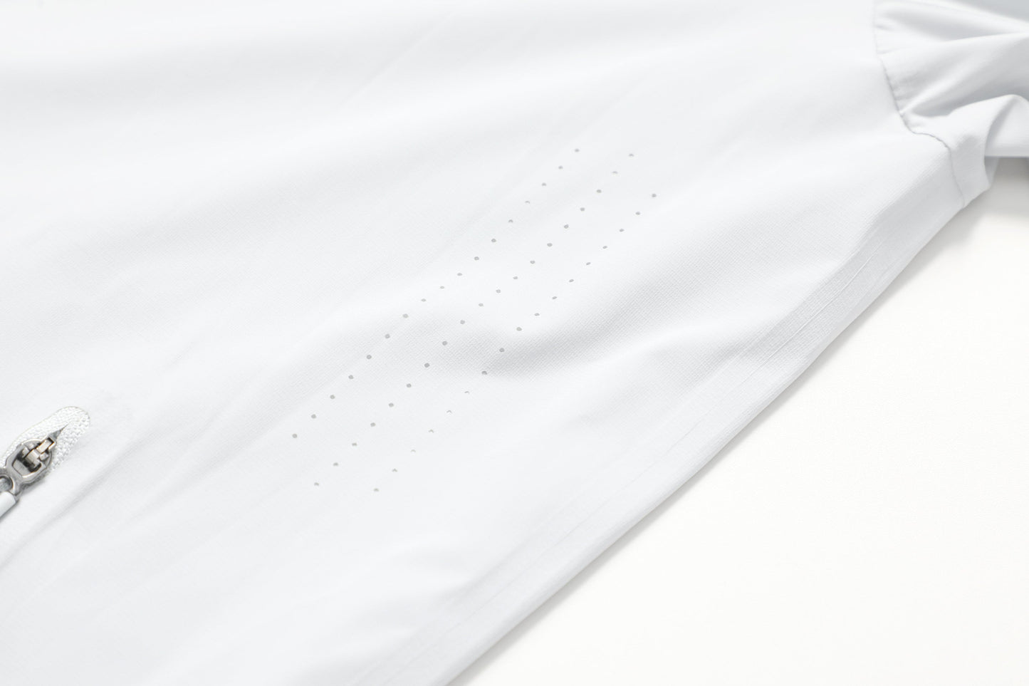 KINO Men's Stratus Windbreaker